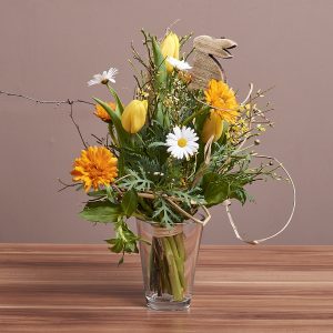 Blumenstrauß "der Hase ist los"